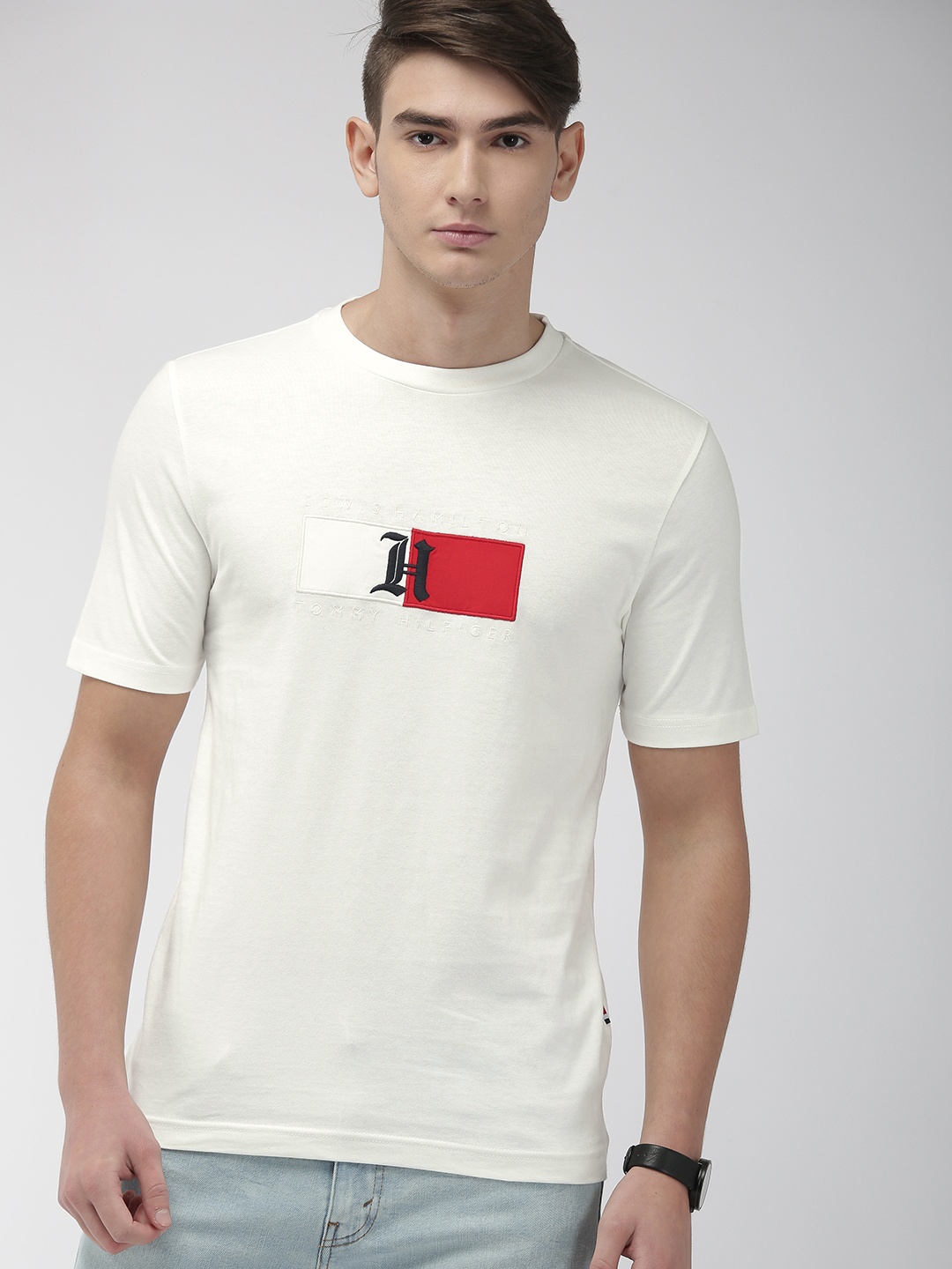 Tommy Hilfiger X Lewis Hamilton Men White Applique Detail Round Neck Pure Cotton T-shirt
Tommy Hilfiger X Lewis Hamilton Men White Applique Detail Round Neck Pure Cotton T-shirt