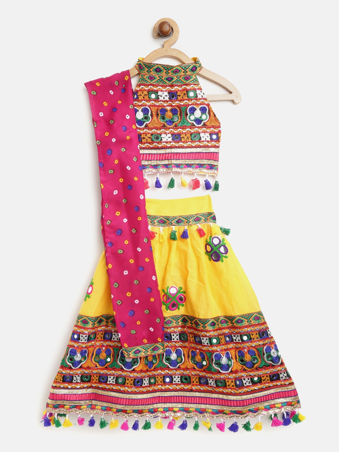 BownBee Girls Yellow & Green Embroidered Ready to Wear Lehenga & Blouse with Dupatta
BownBee Girls Yellow & Green Embroidered Ready to Wear Lehenga & Blouse with Dupatta