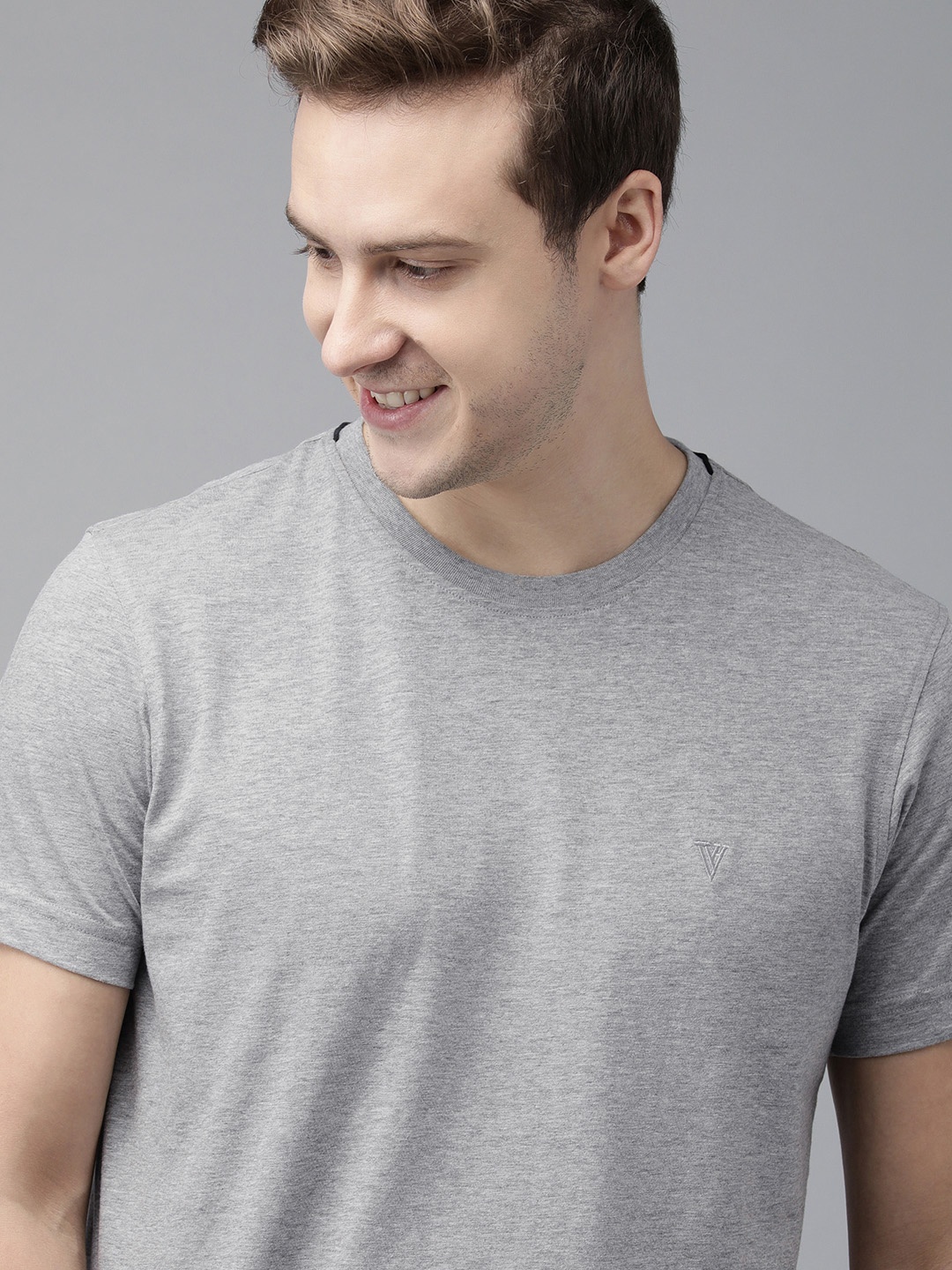 Van Heusen Athleisure Solid Smart Tech Easy Stain Release Pure Cotton Lounge T-Shirt, Grey melange
Van Heusen Athleisure Solid Smart Tech Easy Stain Release Pure Cotton Lounge T-Shirt, Grey melange