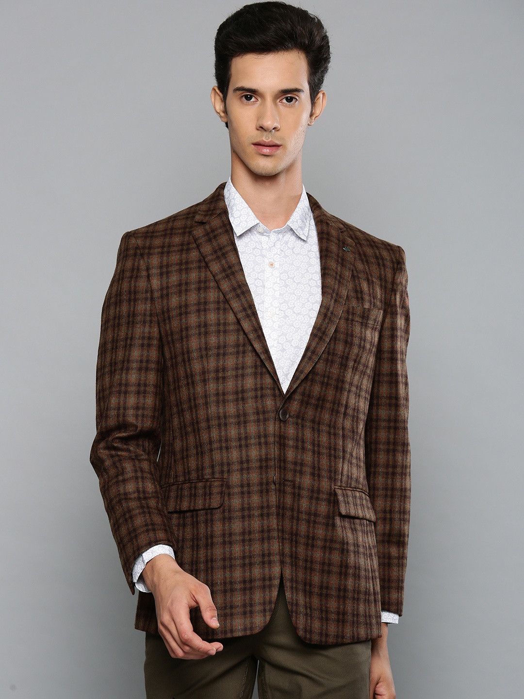 Louis Philippe Men Brown Self Checked Tailored Fit Single Breasted Formal Woolen Blazer
Louis Philippe Men Brown Self Checked Tailored Fit Single Breasted Formal Woolen Blazer