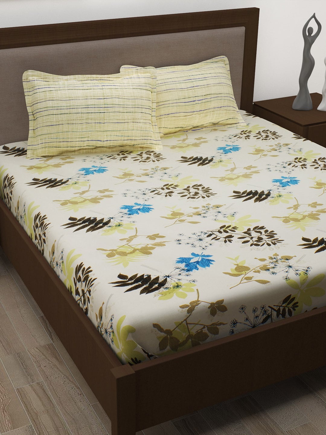 Story@home Cream & Blue Floral 186 TC King Bedsheet with 2 Pillow Covers