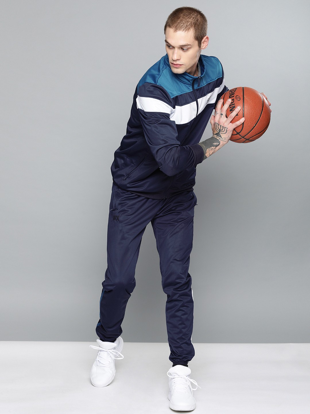 HRX by Hrithik Roshan Men Navy blue & White Colourblocked Rapid-Dry Basketball Tracksuits
HRX by Hrithik Roshan Men Navy blue & White Colourblocked Rapid-Dry Basketball Tracksuits