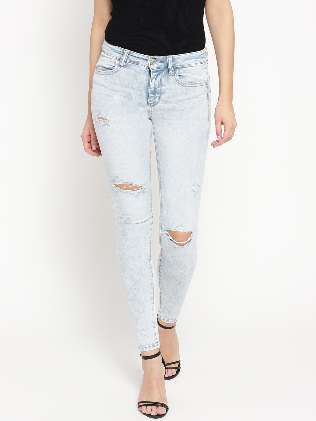 AMERICAN EAGLE OUTFITTERS Women Blue Regular Fit Mid-Rise Highly Distressed Stretchable Jeans
AMERICAN EAGLE OUTFITTERS Women Blue Regular Fit Mid-Rise Highly Distressed Stretchable Jeans