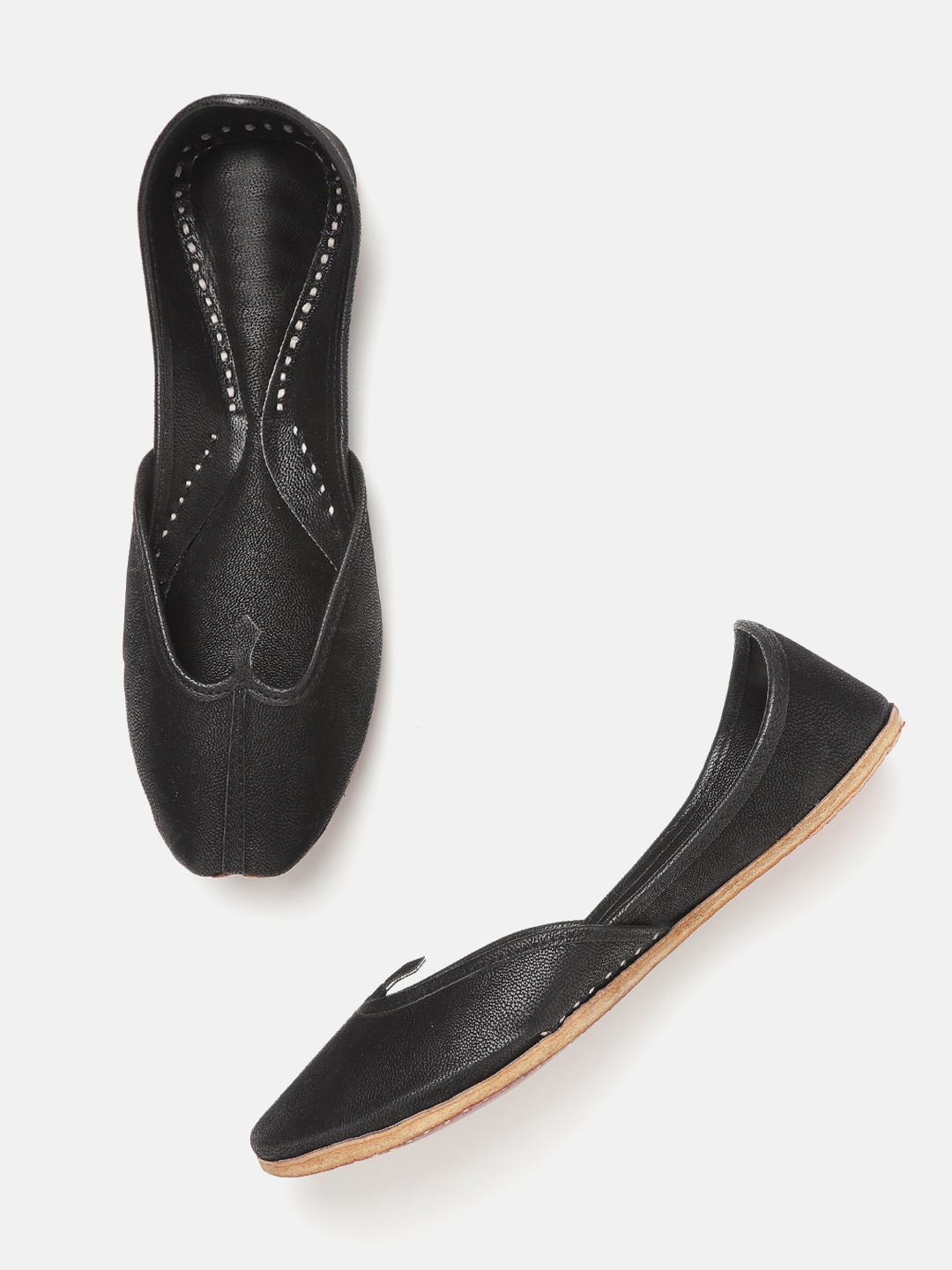 Anouk Women Black Solid Mojaris