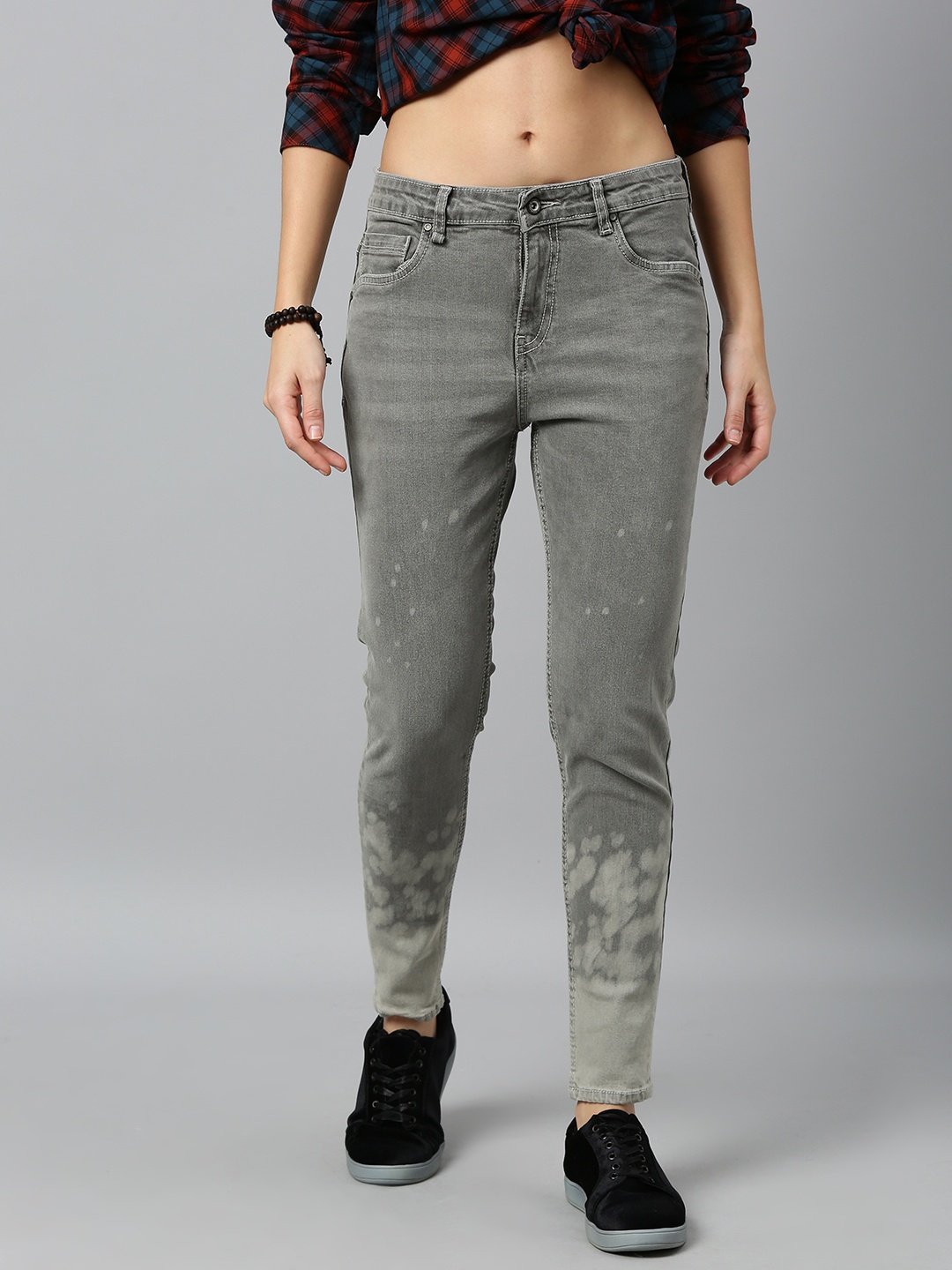 The Roadster Lifestyle Co Women Grey Skinny Fit Mid-Rise Clean Look Stretchable Jeans
The Roadster Lifestyle Co Women Grey Skinny Fit Mid-Rise Clean Look Stretchable Jeans