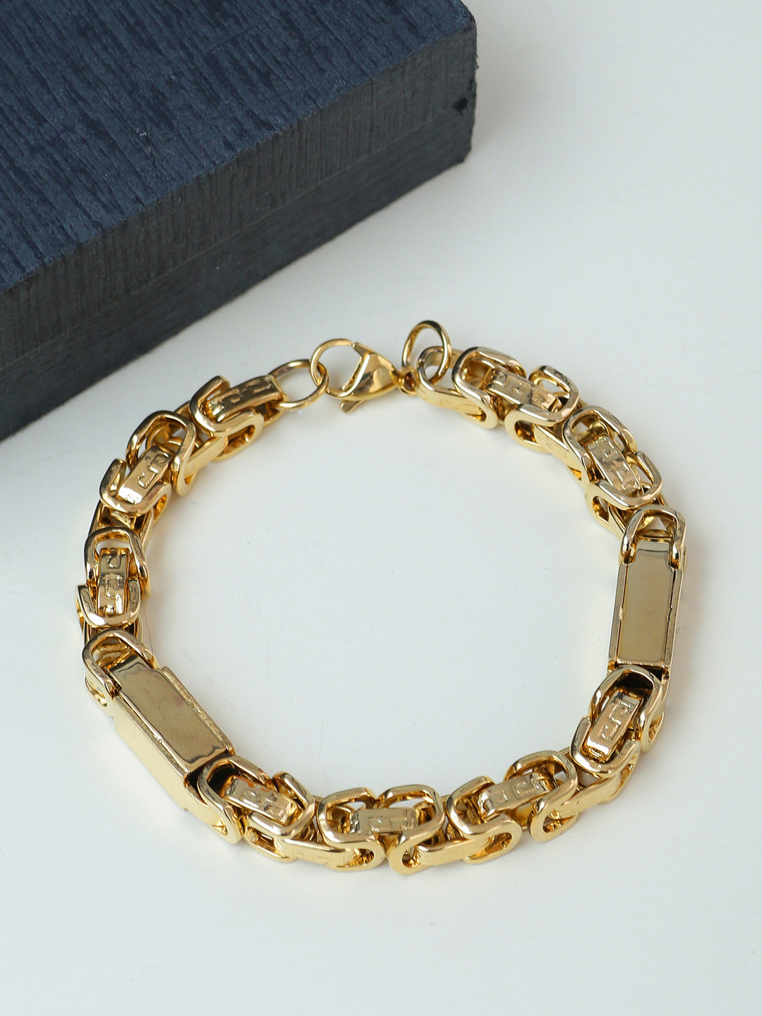 Dare by Voylla Men Gold-Toned Stainless Steel Gold-Plated Handcrafted Link Bracelet
Dare by Voylla Men Gold-Toned Stainless Steel Gold-Plated Handcrafted Link Bracelet