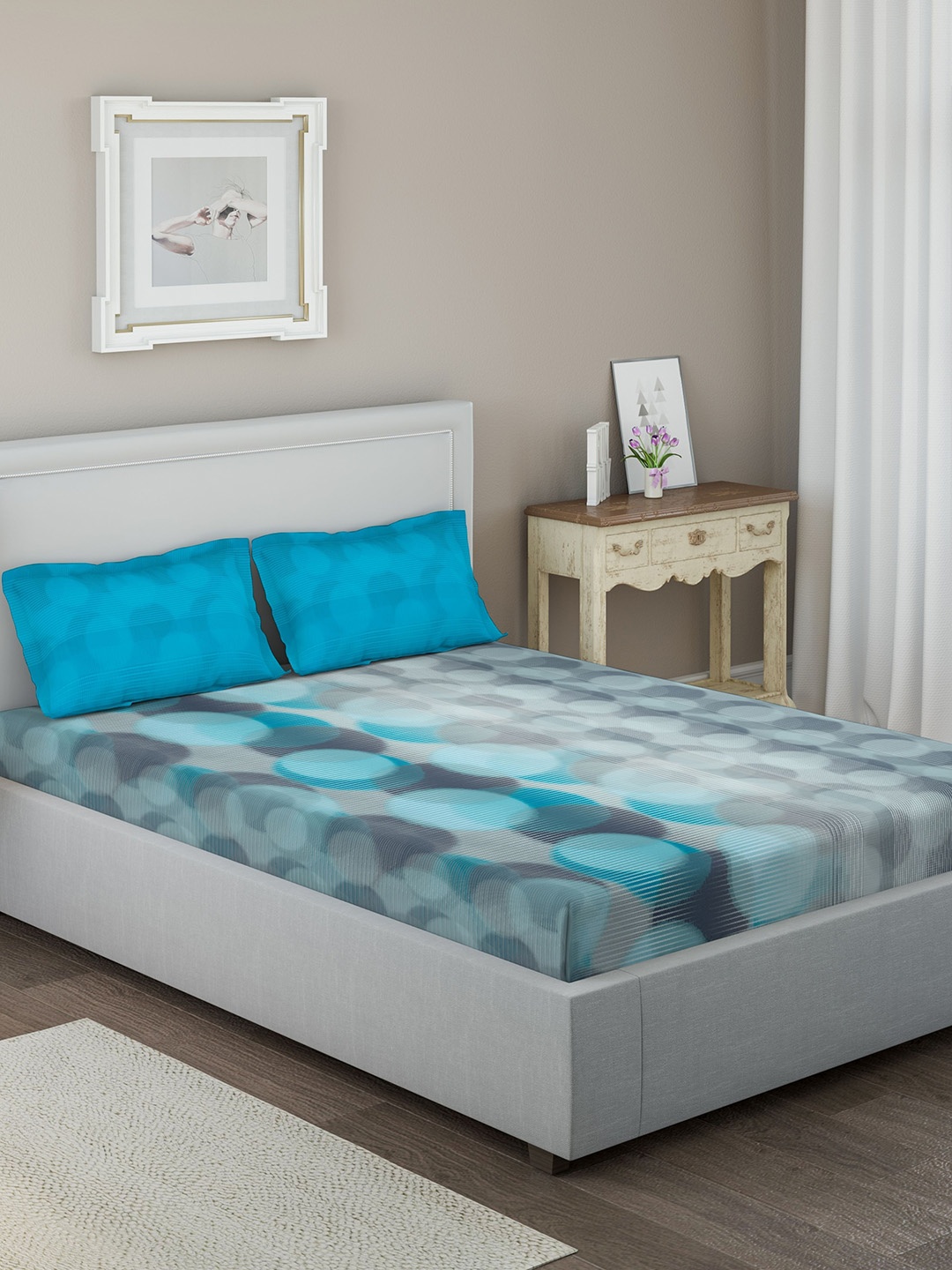 DDecor Turquoise Blue & Grey Geometric 144 TC Cotton 1 Queen Bedsheet with 2 Pillow Covers
DDecor Turquoise Blue & Grey Geometric 144 TC Cotton 1 Queen Bedsheet with 2 Pillow Covers