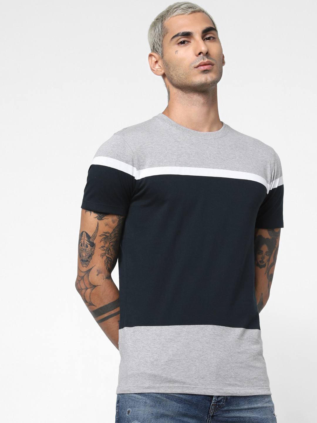 Jack Jones Men Navy Blue Grey Melange Slim Fit Colourblocked Round Neck Pure Cotton T-shirt
Jack Jones Men Navy Blue Grey Melange Slim Fit Colourblocked Round Neck Pure Cotton T-shirt