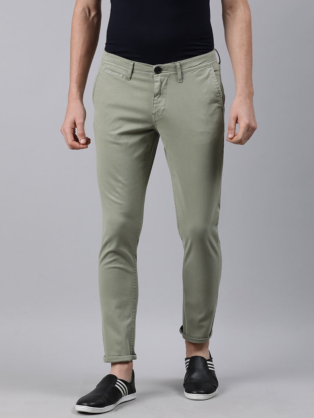 Lee Men Green Eric Slim Fit Solid Chinos