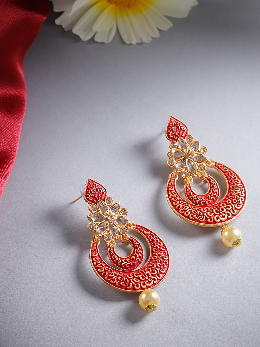 Jewels Galaxy Red Gold-Plated Stone Studded & Beaded Enamelled Crescent Shaped Chandbalis
Jewels Galaxy Red Gold-Plated Stone Studded & Beaded Enamelled Crescent Shaped Chandbalis