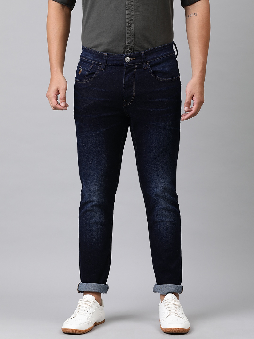 U.S. Polo Assn. Denim Co. Men Blue Brandon Slim Tapered Fit Mid-Rise Clean Look Jeans
U.S. Polo Assn. Denim Co. Men Blue Brandon Slim Tapered Fit Mid-Rise Clean Look Jeans
