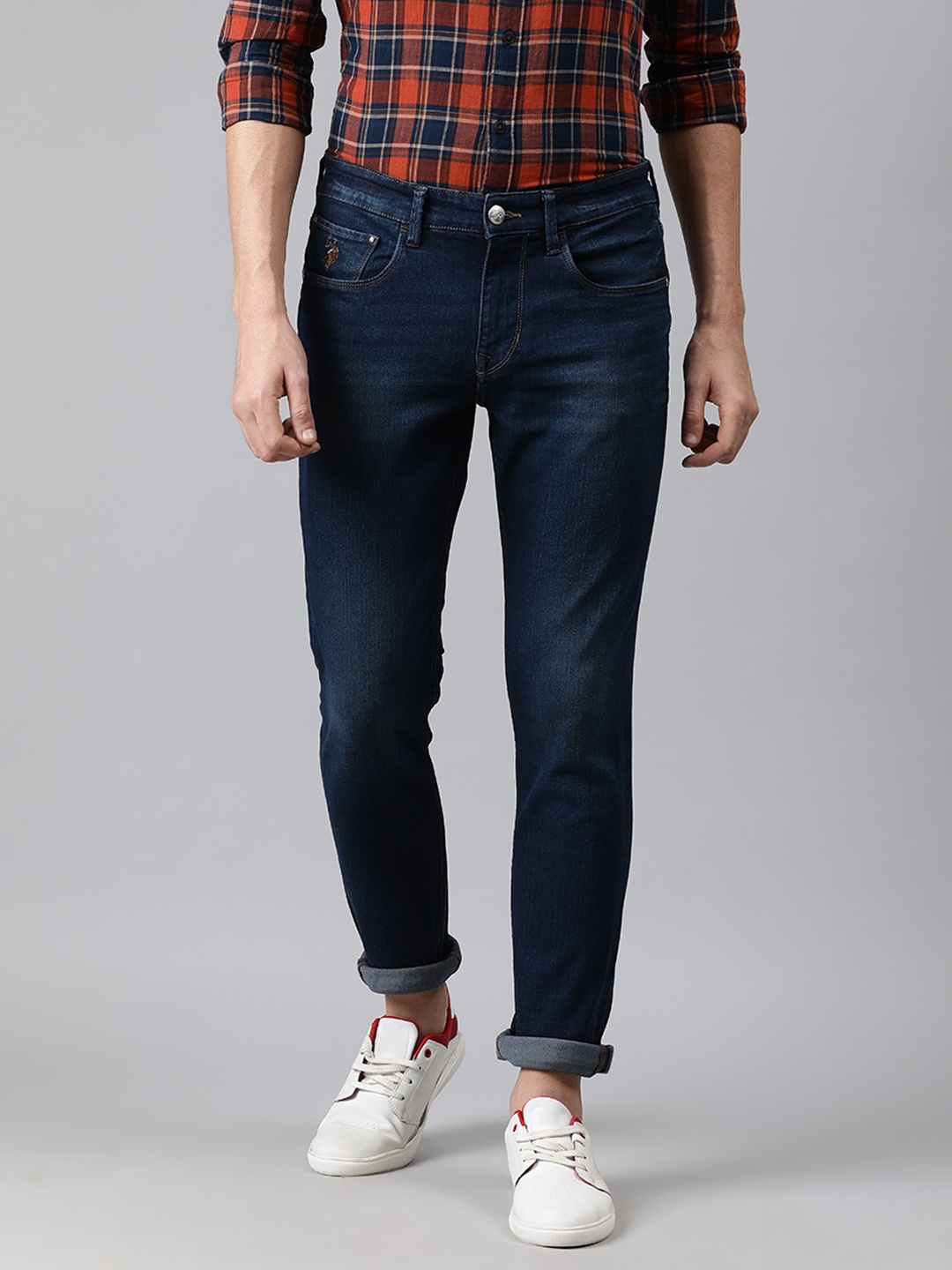 U.S. Polo Assn. Denim Co. Men Blue Brandon Slim Tapered Fit Mid-Rise Stretchable Jeans
U.S. Polo Assn. Denim Co. Men Blue Brandon Slim Tapered Fit Mid-Rise Stretchable Jeans