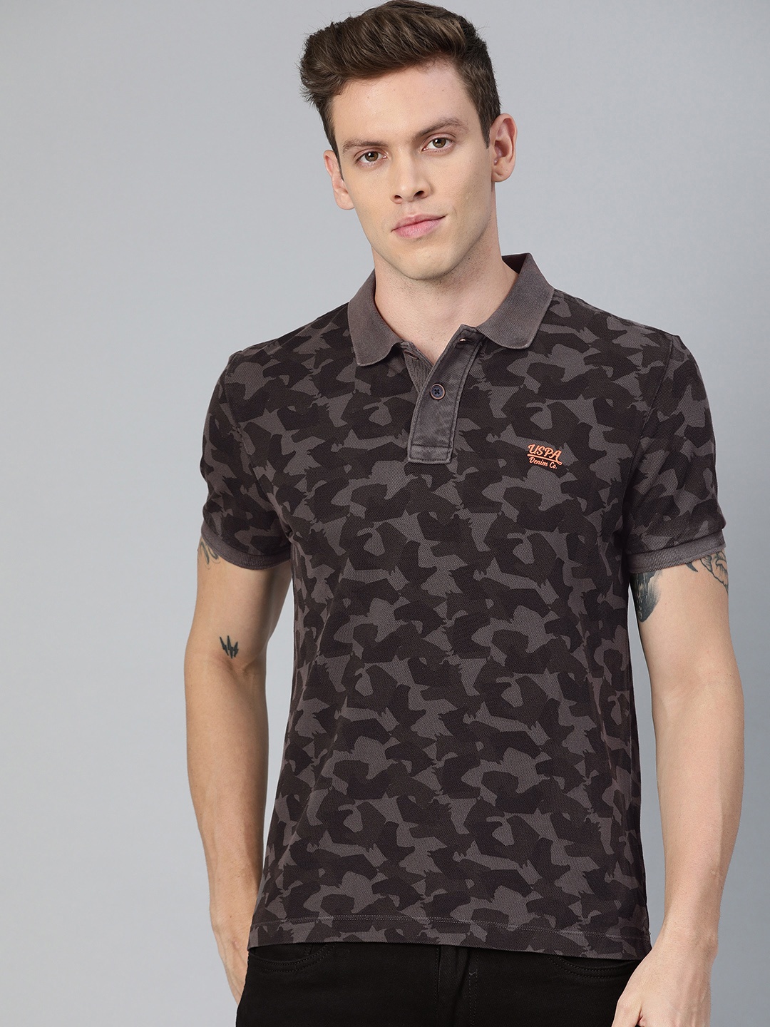 U.S. Polo Assn. Denim Co. Men Charcoal Grey Olive Green Printed Polo Collar Pure Cotton T-shirt
U.S. Polo Assn. Denim Co. Men Charcoal Grey Olive Green Printed Polo Collar Pure Cotton T-shirt