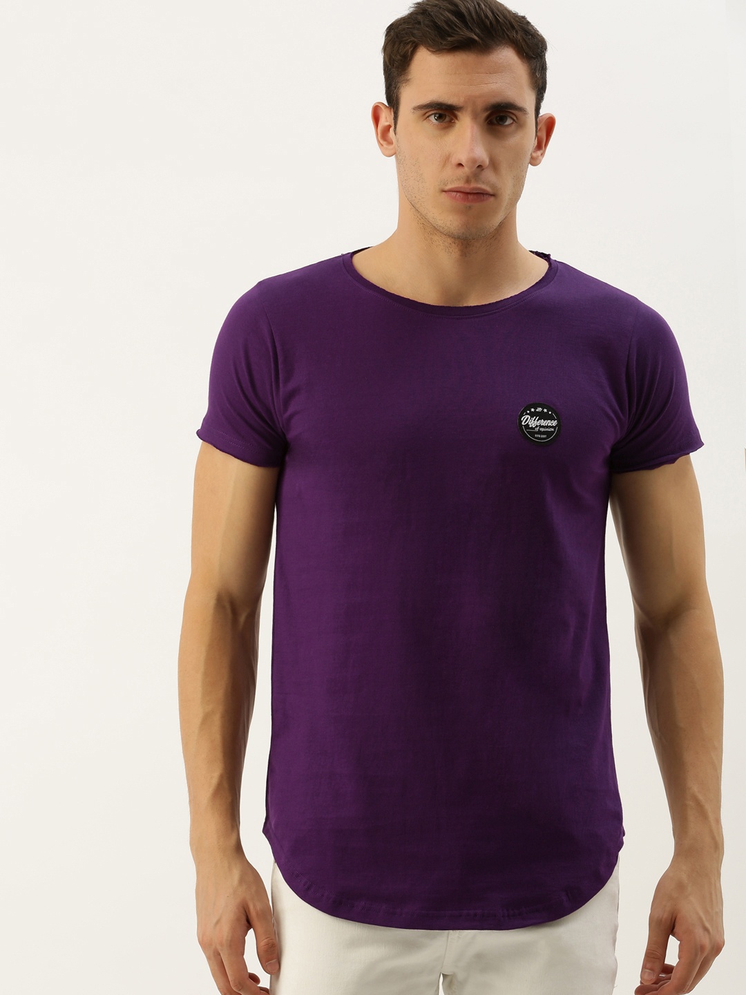 Difference of Opinion Men Purple Solid Round Neck Pure Cotton T-shirt with Applique Detail
Difference of Opinion Men Purple Solid Round Neck Pure Cotton T-shirt with Applique Detail