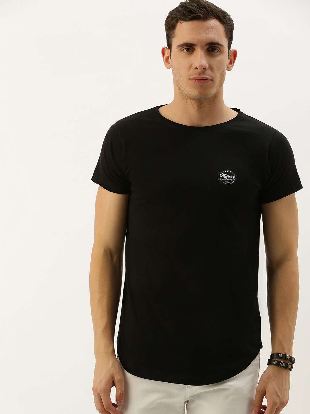 Difference of Opinion Men Black Solid Round Neck Pure Cotton T-shirt with Applique Detail
Difference of Opinion Men Black Solid Round Neck Pure Cotton T-shirt with Applique Detail