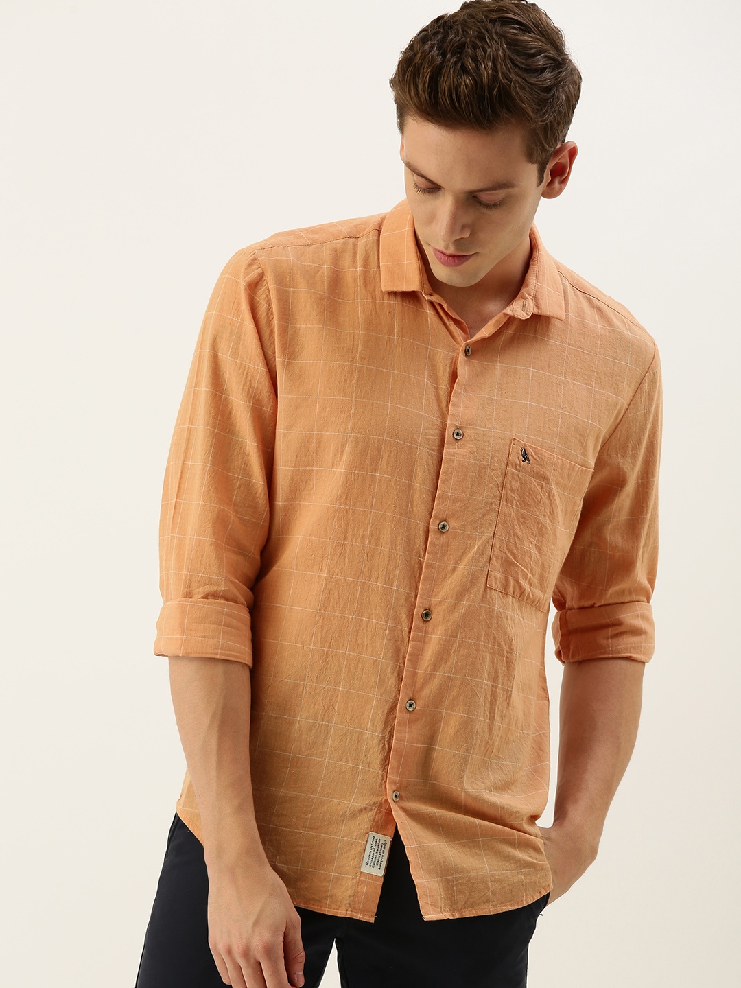 Mr Bowerbird Men Peach-Coloured & Off-White Tailored Fit Handwoven Windowpane Check Shirt
Mr Bowerbird Men Peach-Coloured & Off-White Tailored Fit Handwoven Windowpane Check Shirt