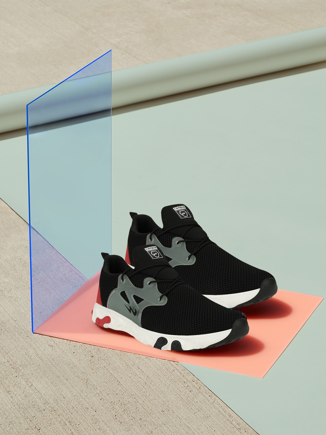 Campus Men Black Mesh Running Shoes
