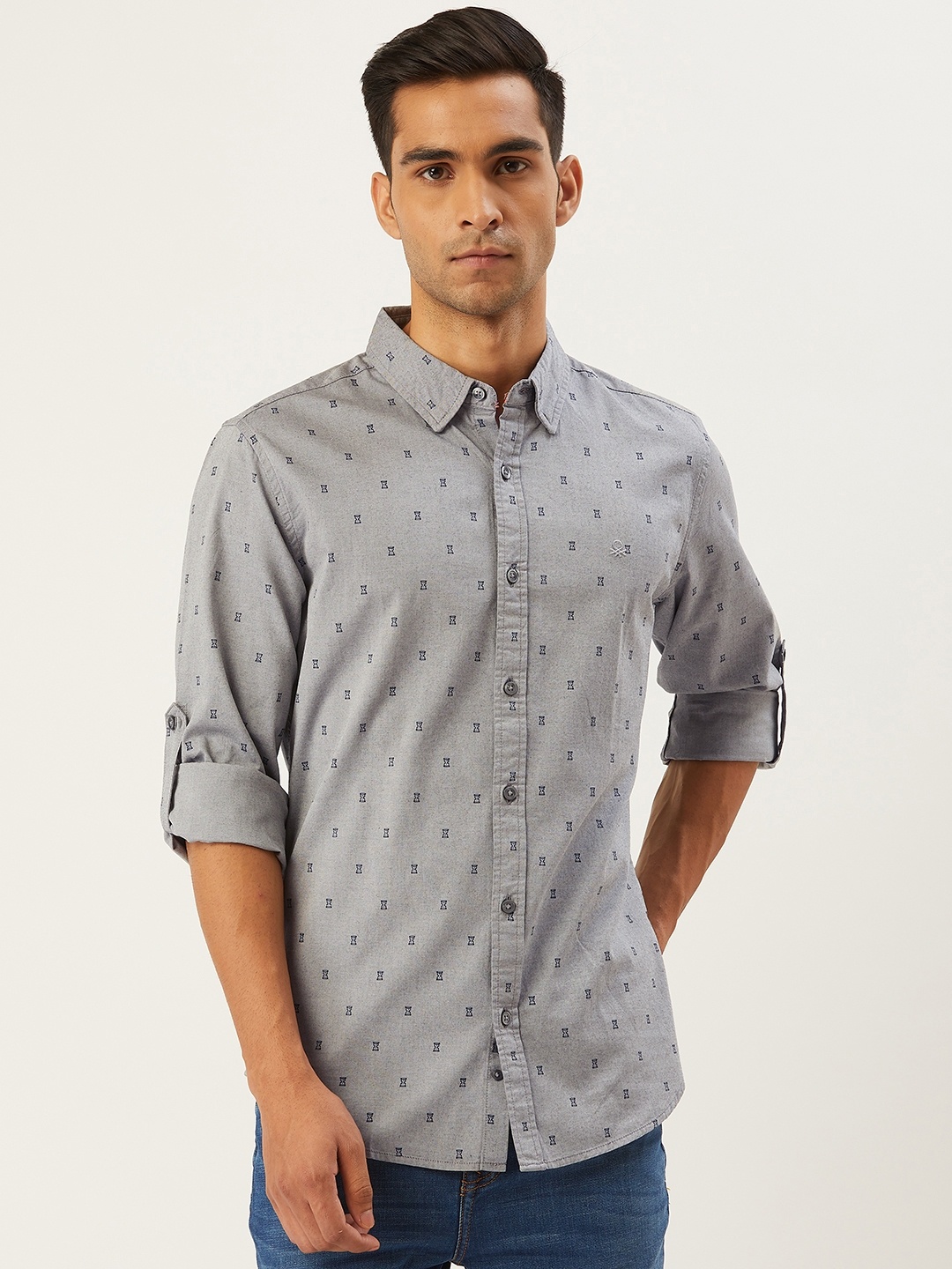 United Colors of Benetton Men Grey & Navy Blue Slim Fit Hourglass Print Casual Shirt
United Colors of Benetton Men Grey & Navy Blue Slim Fit Hourglass Print Casual Shirt