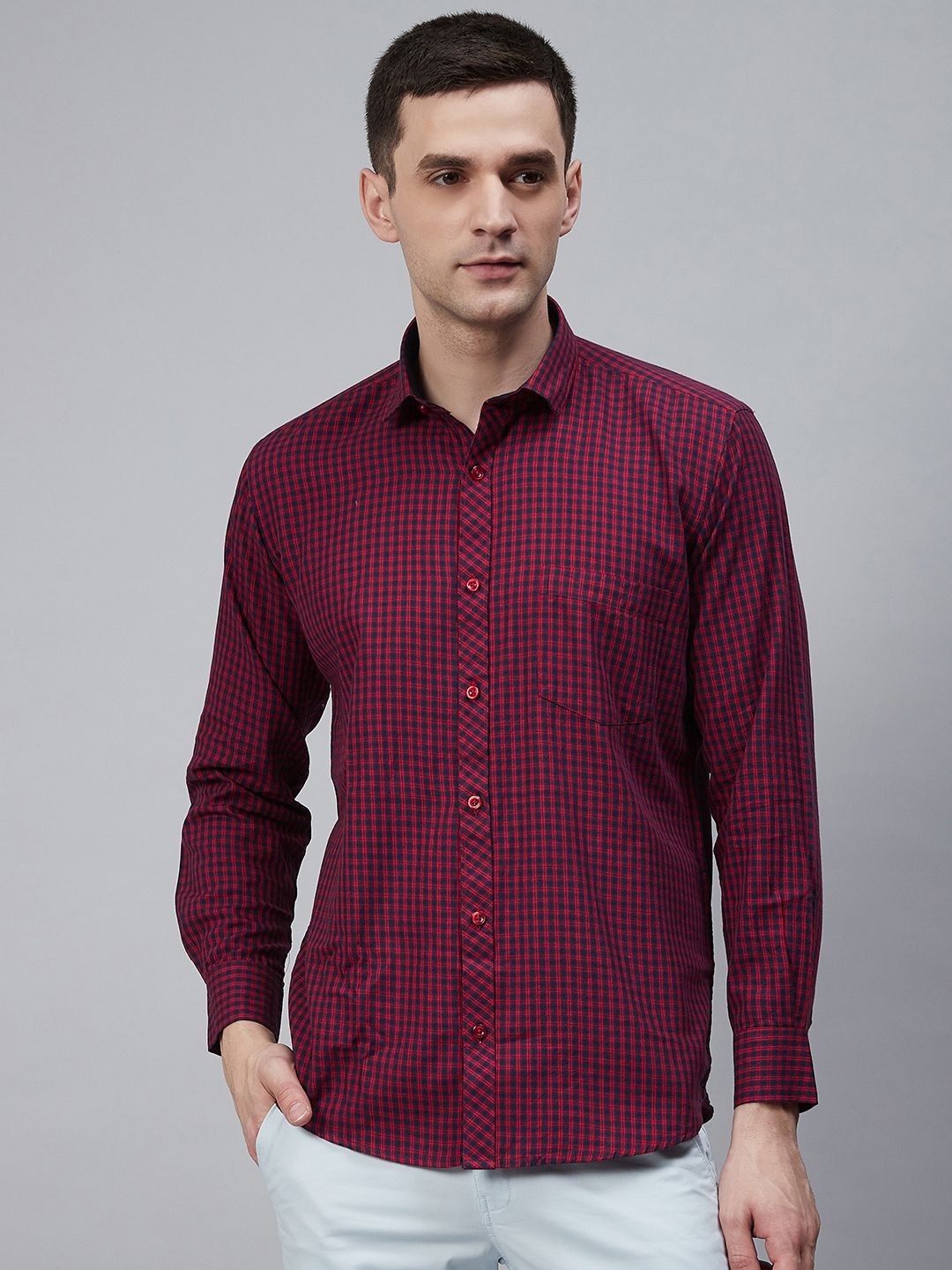 Shaftesbury London Men Red & Navy Blue Enzyme-Washed Eco-Friendly Smart Checked Shirt
Shaftesbury London Men Red & Navy Blue Enzyme-Washed Eco-Friendly Smart Checked Shirt