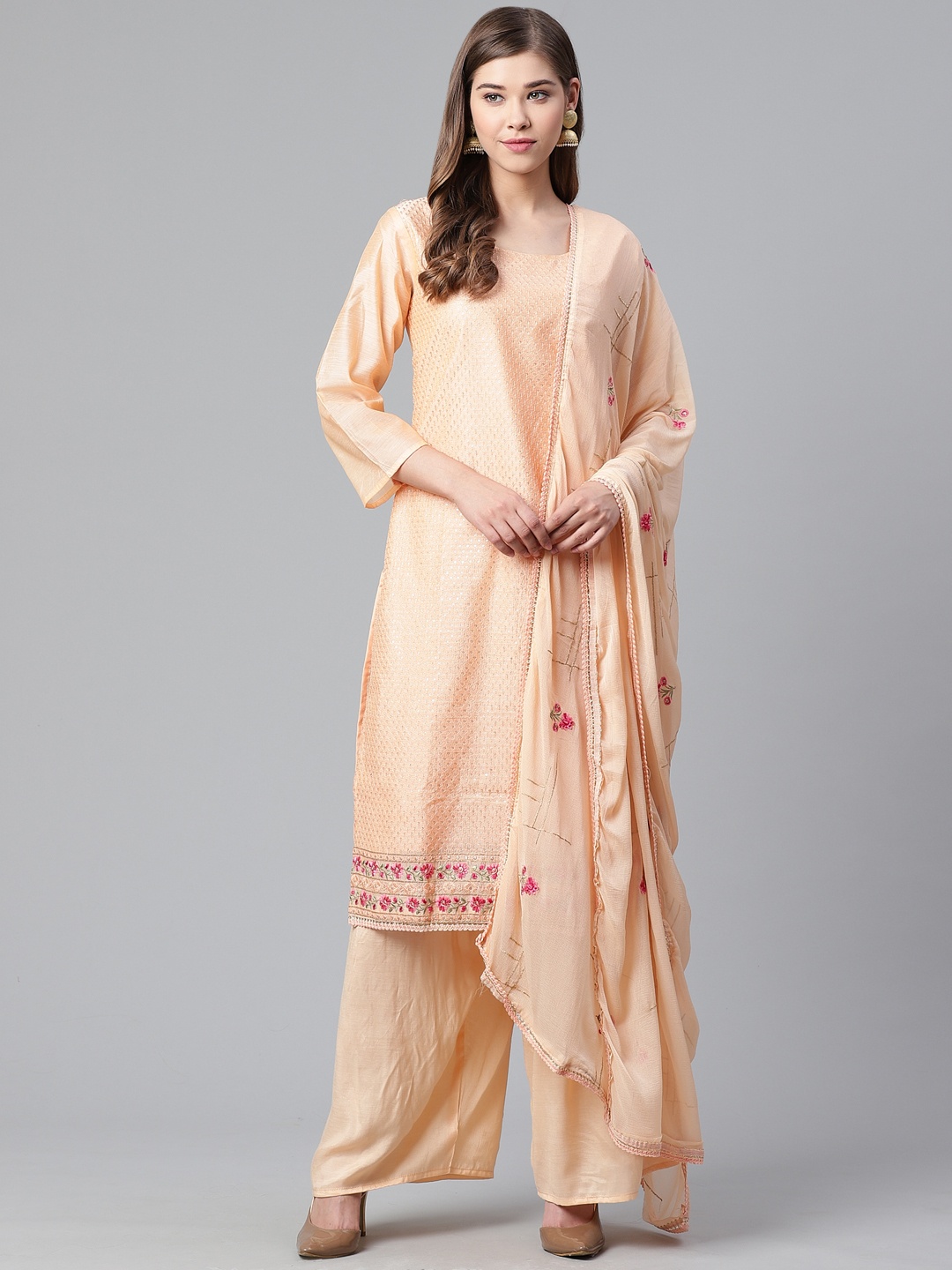 Ishin Women Peach-Coloured & Golden Embroidered Kurta with Palazzos & Dupatta
Ishin Women Peach-Coloured & Golden Embroidered Kurta with Palazzos & Dupatta