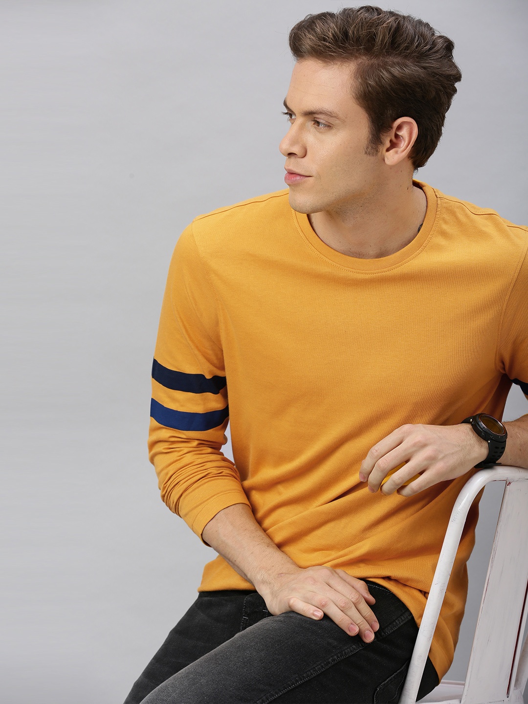 Roadster Men Mustard Yellow Solid Round Neck Pure Cotton T-shirt With Striped Detailing
Roadster Men Mustard Yellow Solid Round Neck Pure Cotton T-shirt With Striped Detailing