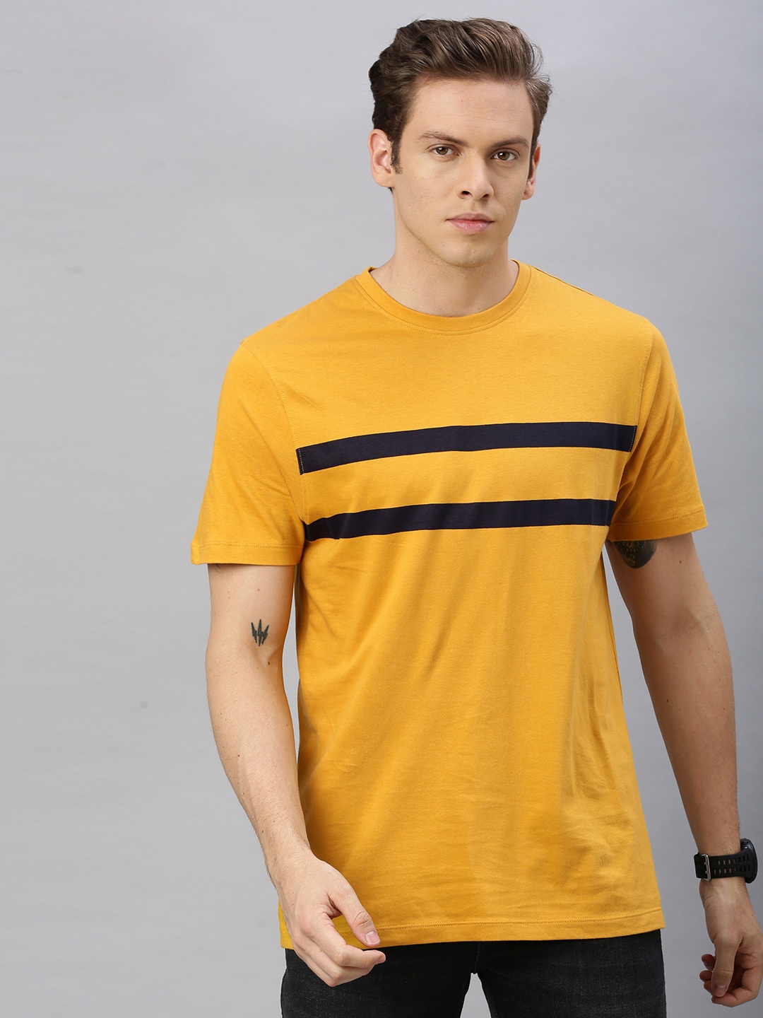 Roadster Men Mustard Yellow Solid Round Neck Pure Cotton T-shirt With Striped Detailing
Roadster Men Mustard Yellow Solid Round Neck Pure Cotton T-shirt With Striped Detailing