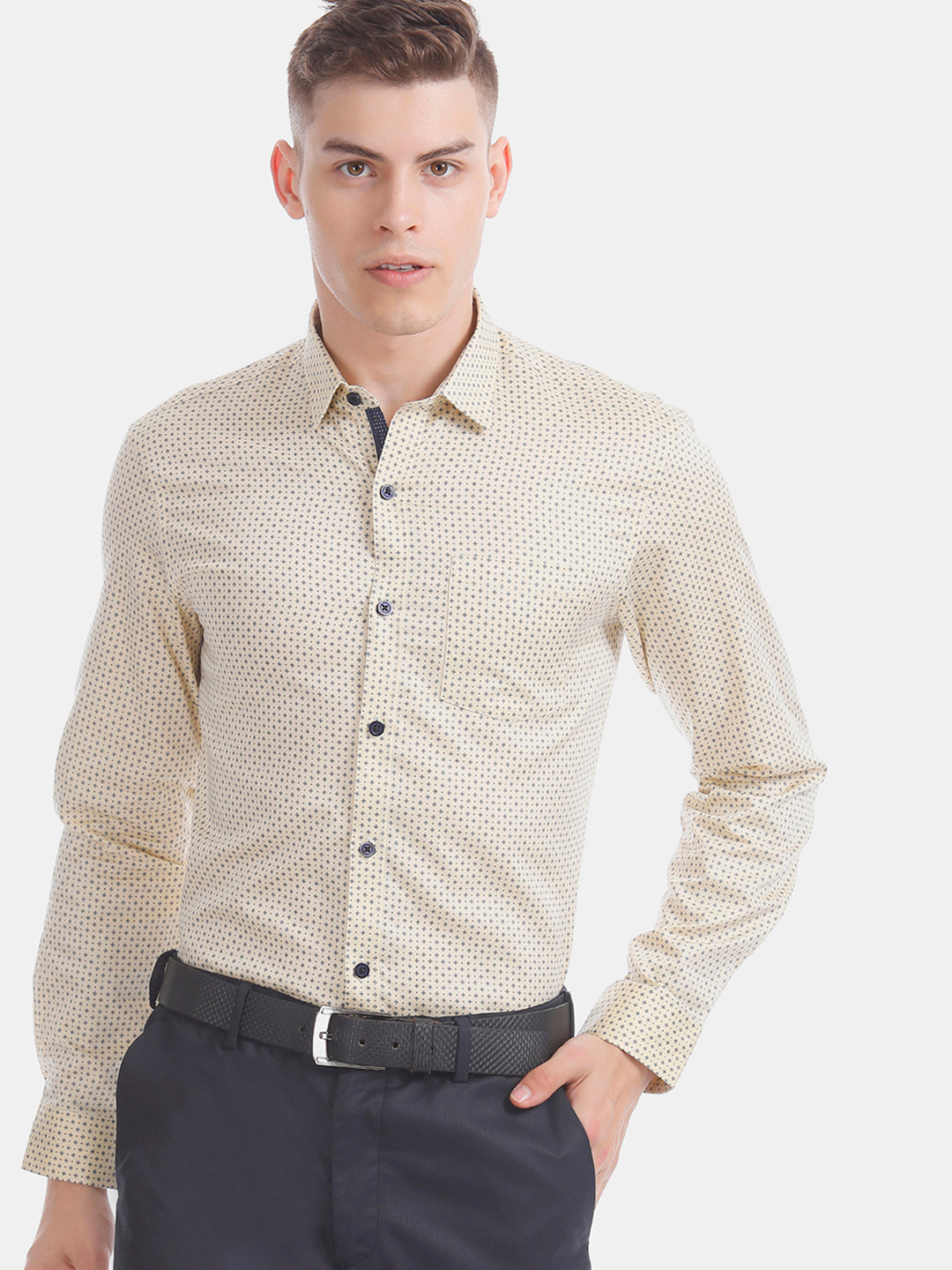 Excalibur Men Yellow & Navy Blue Slim Fit Printed Formal Shirt
Excalibur Men Yellow & Navy Blue Slim Fit Printed Formal Shirt