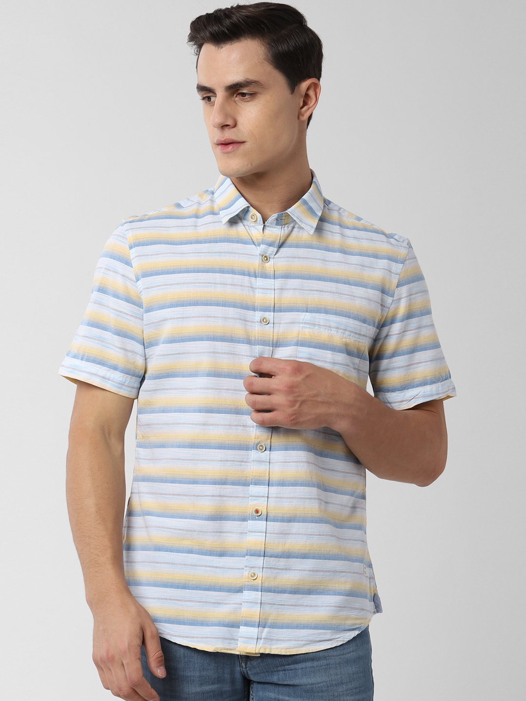 Peter England Casuals Men Blue & Peach-Coloured Slim Fit Striped Casual Shirt
Peter England Casuals Men Blue & Peach-Coloured Slim Fit Striped Casual Shirt