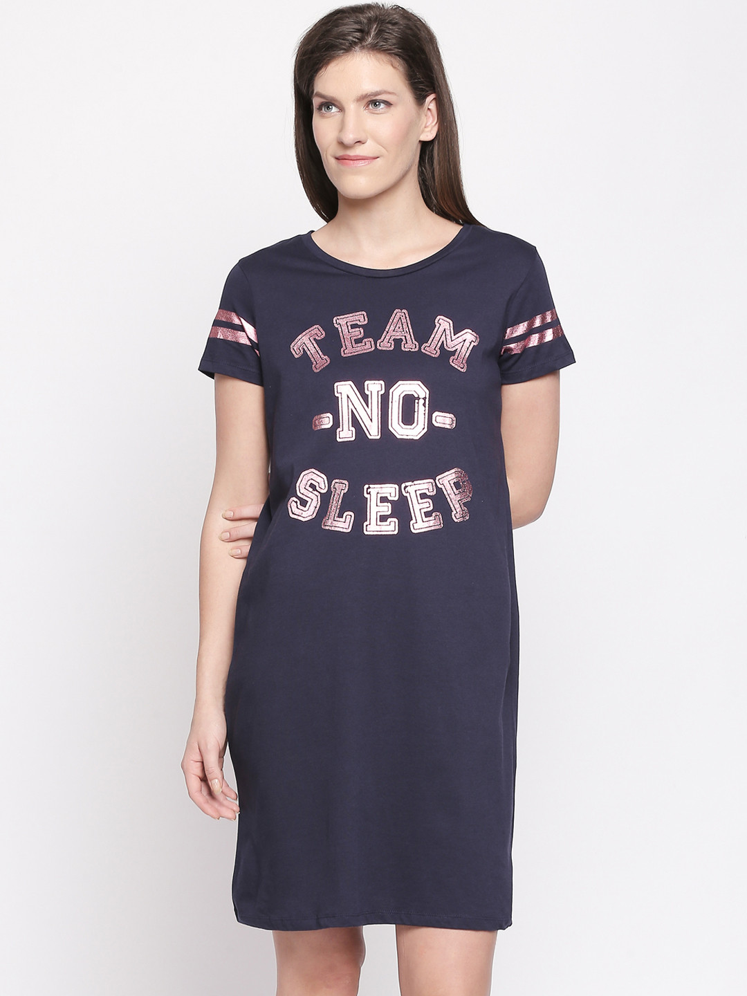 Dreamz by Pantaloons Navy Blue Printed Sleep Shirt 
Dreamz by Pantaloons Navy Blue Printed Sleep Shirt
