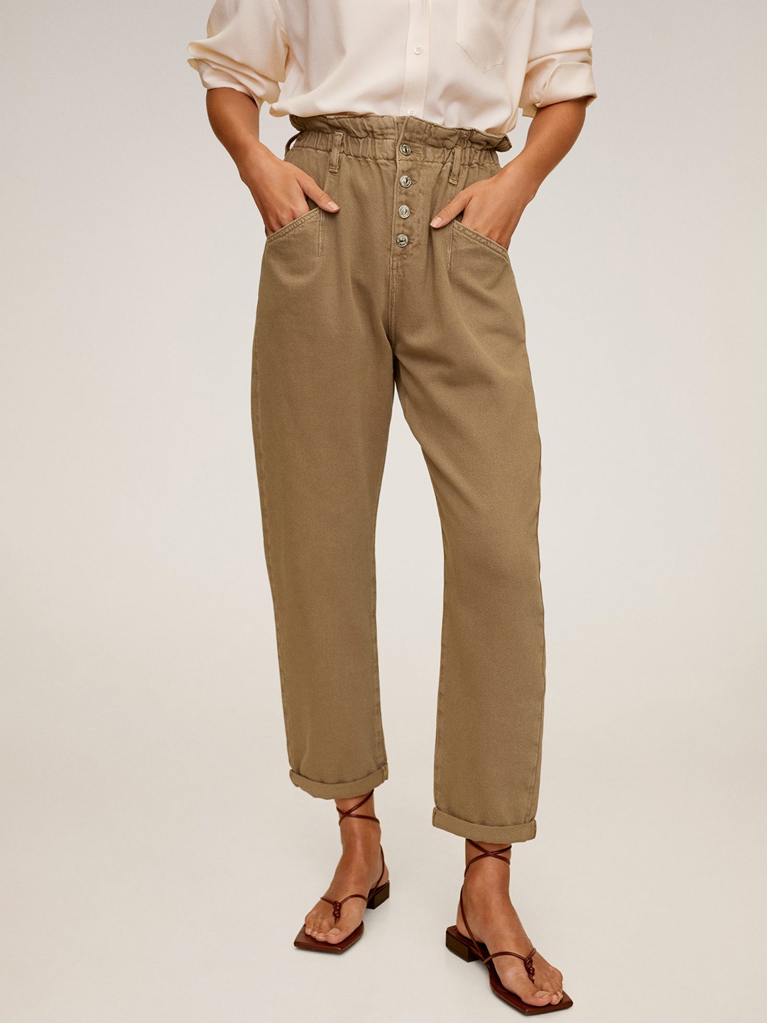 MANGO Women Beige Sustainable Cotton & Eco Wash Slim Baggy Fit Mid-Rise Clean Look Jeans
MANGO Women Beige Sustainable Cotton & Eco Wash Slim Baggy Fit Mid-Rise Clean Look Jeans