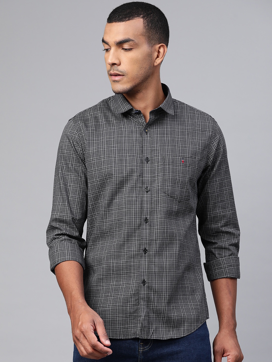 Louis Philippe Jeans Men Black & White Super Slim Fit Checked Pure Cotton Casual Shirt
Louis Philippe Jeans Men Black & White Super Slim Fit Checked Pure Cotton Casual Shirt