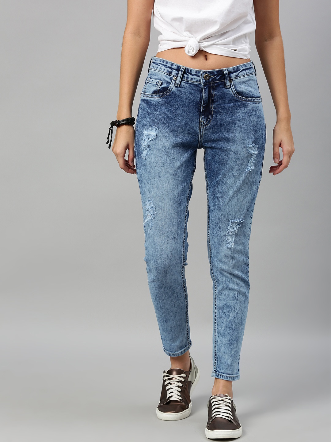Roadster Women Blue Skinny Fit Mid-Rise Mildly Distressed Stretchable Cropped Jeans
Roadster Women Blue Skinny Fit Mid-Rise Mildly Distressed Stretchable Cropped Jeans