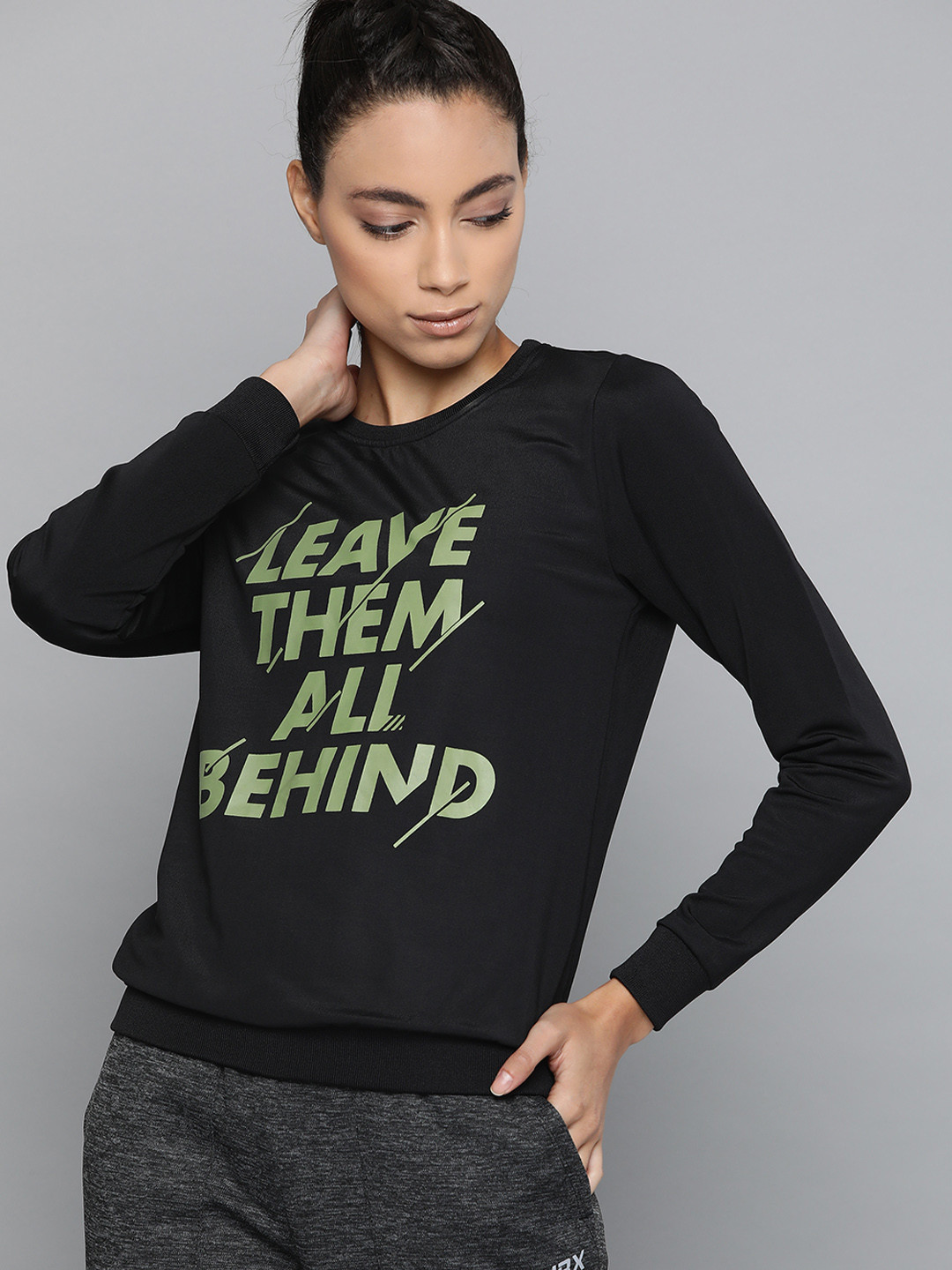 HRX by Hrithik Roshan Women Jet Black Solid Rapid-Dry Antimicrobial Running Sweatshirt
HRX by Hrithik Roshan Women Jet Black Solid Rapid-Dry Antimicrobial Running Sweatshirt