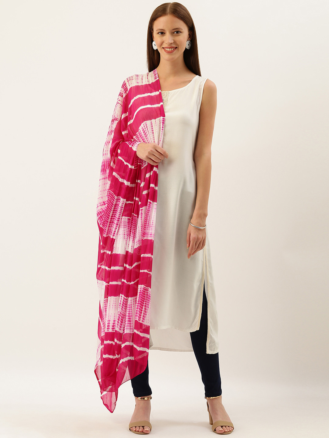 Shaily Pink & White Printed Dupatta
Shaily Pink & White Printed Dupatta