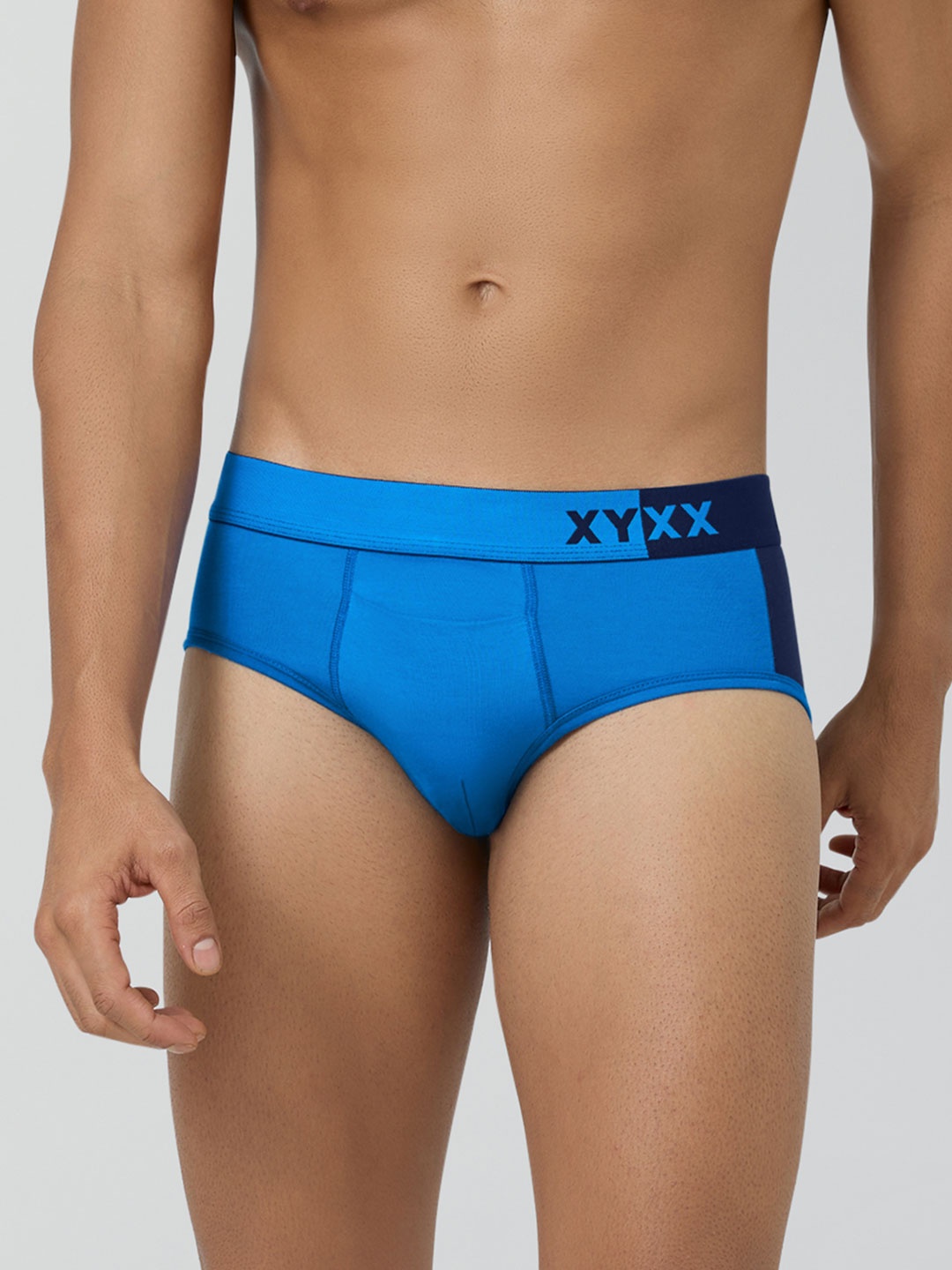 XYXX Pack Of 3 Blue Colourblocked Ultra-Soft Antimicrobial Basic Briefs XYBRF3PCKN268XXL
XYXX Pack Of 3 Blue Colourblocked Ultra-Soft Antimicrobial Basic Briefs XYBRF3PCKN268XXL