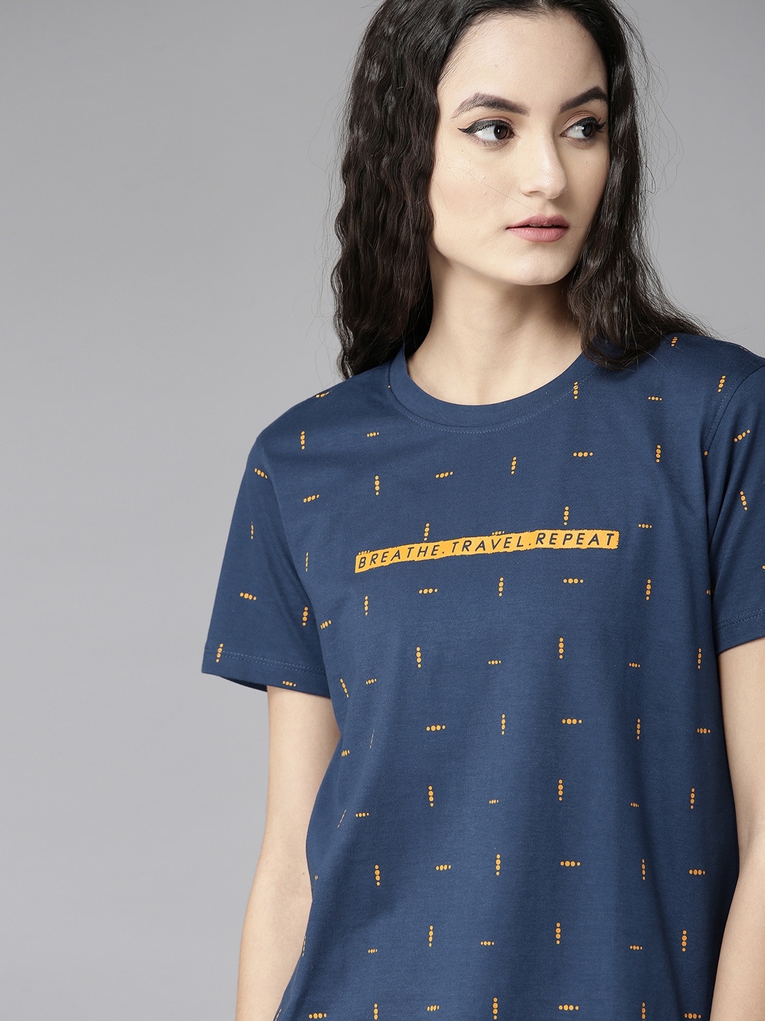 Roadster Women Navy Blue & Mustard Yellow Geometric Print Round Neck Relaxed Fit T-shirt
Roadster Women Navy Blue & Mustard Yellow Geometric Print Round Neck Relaxed Fit T-shirt