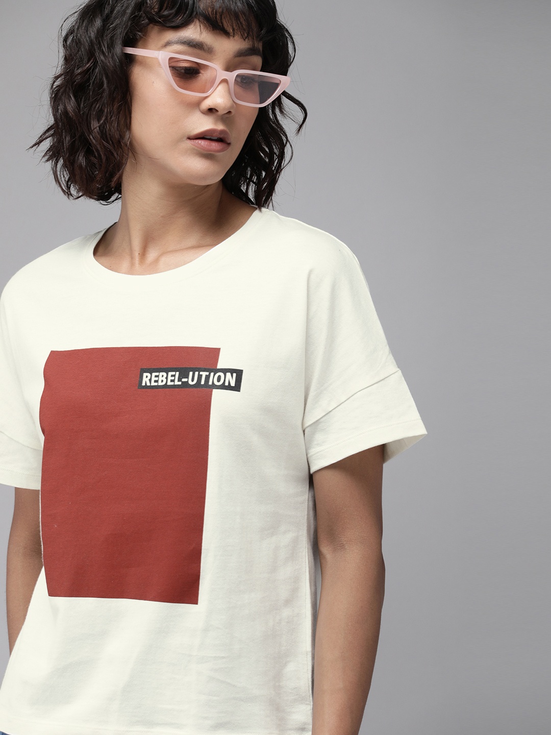 Roadster Women Off-White Rust Red Printed Drop-Shoulder Round Neck Pure Cotton T-shirt
Roadster Women Off-White Rust Red Printed Drop-Shoulder Round Neck Pure Cotton T-shirt