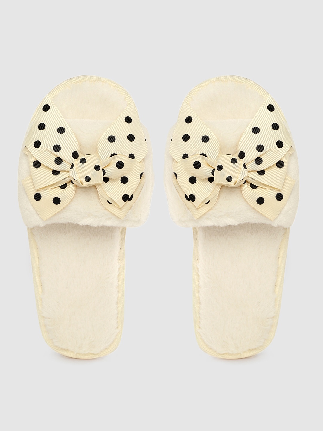 DressBerry Women Off-White & Black Solid Faux Fur Room Slippers with Polka Dot Bow Detail
DressBerry Women Off-White & Black Solid Faux Fur Room Slippers with Polka Dot Bow Detail