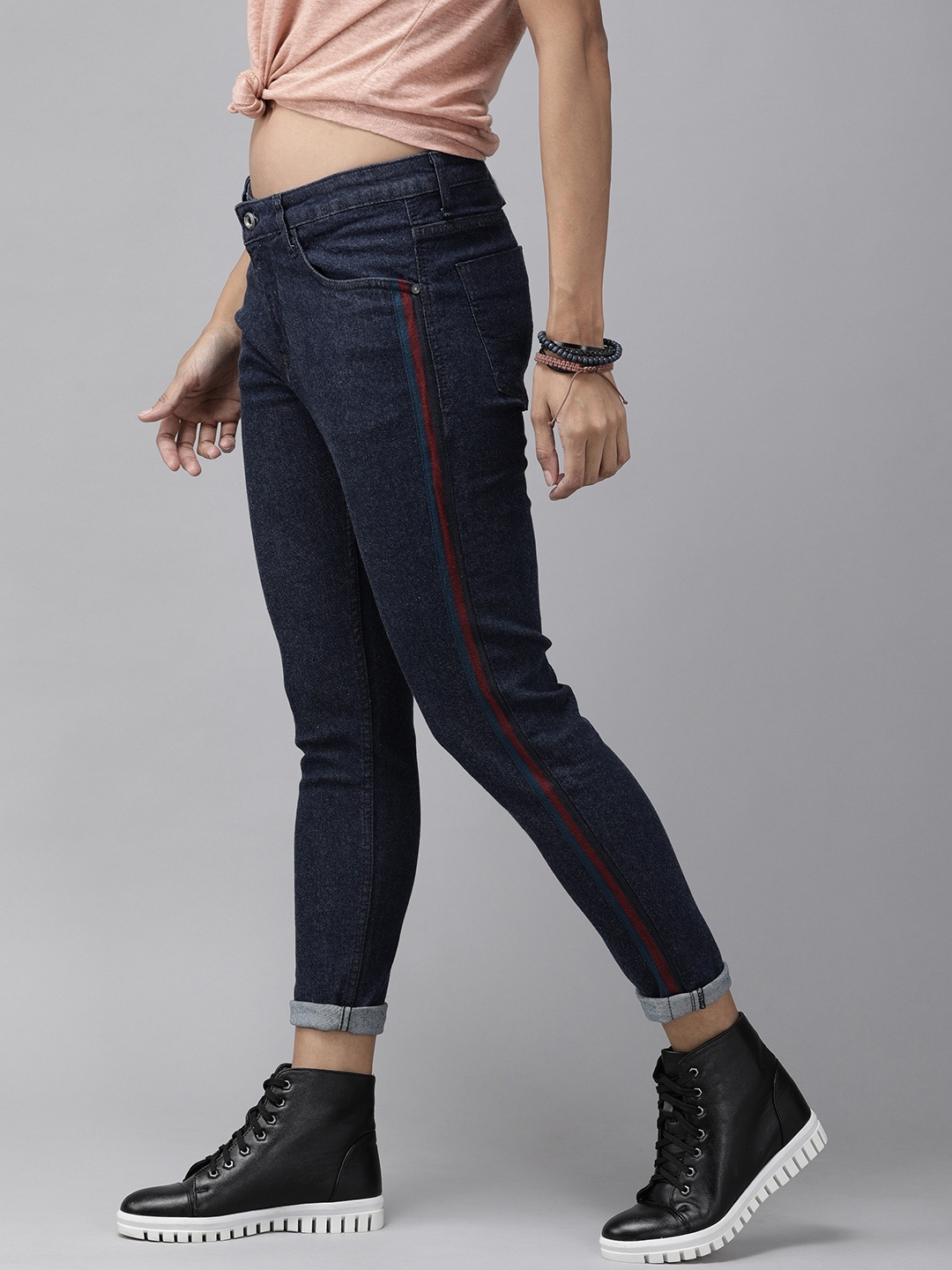 Roadster Women Navy Blue Skinny Fit Mid-Rise Clean Look Stretchable Jeans With Side Taping
Roadster Women Navy Blue Skinny Fit Mid-Rise Clean Look Stretchable Jeans With Side Taping