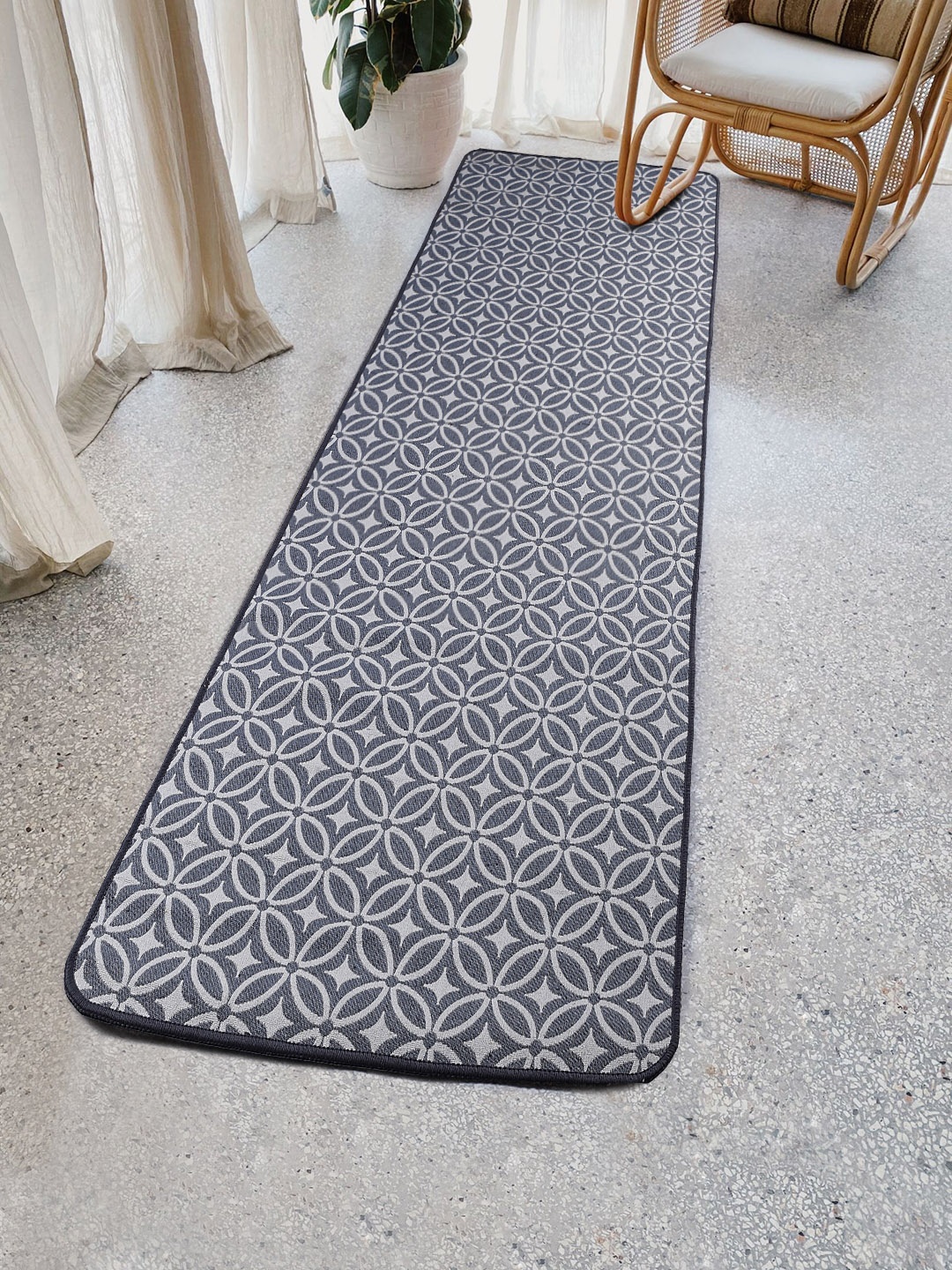 Saral Home Grey & White Printed Jacquard Anti-Skid Floor Runner