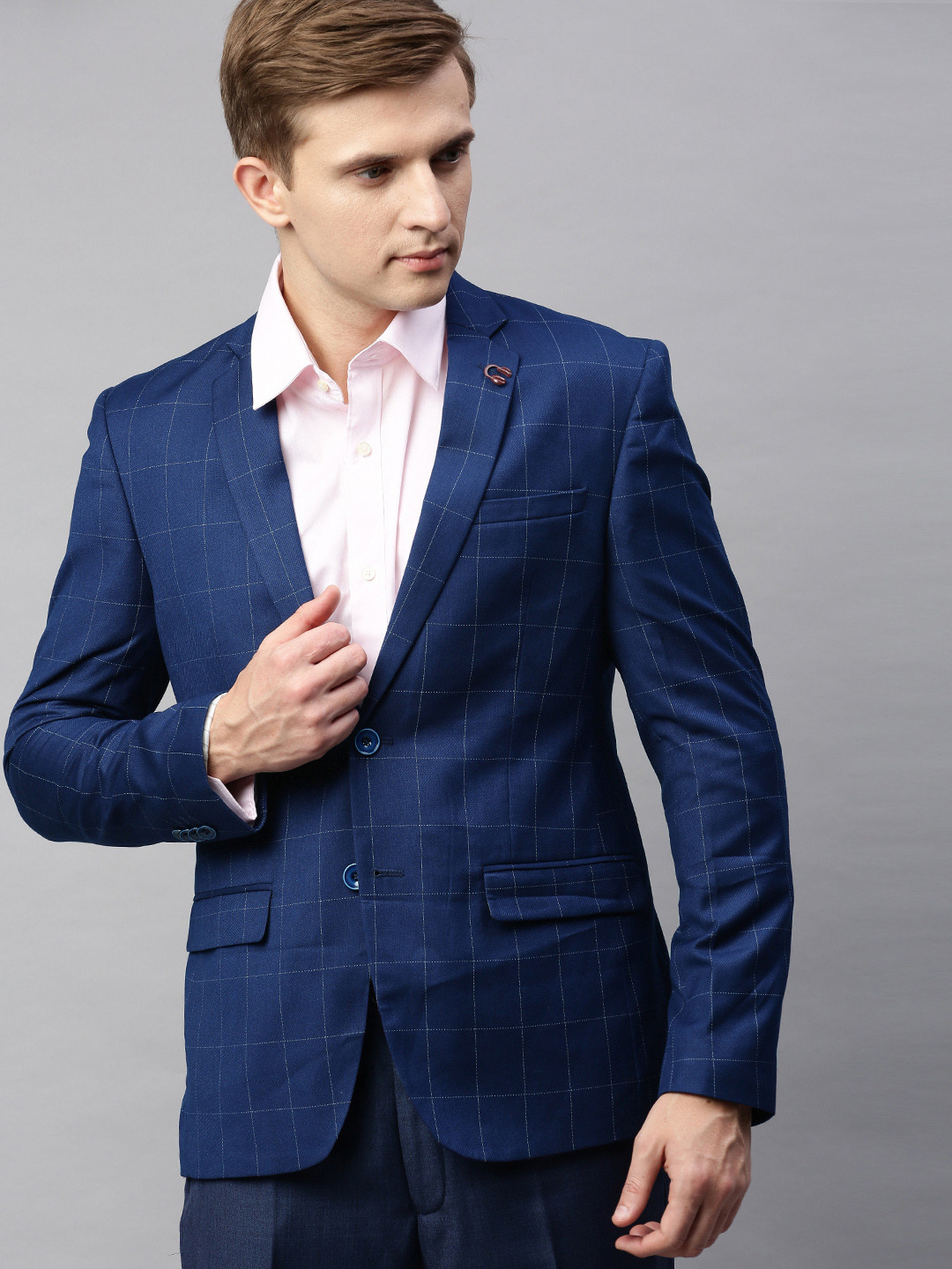 Park Avenue Men Navy Blue & White Neo Fit Checked Single-Breasted Formal Blazer
Park Avenue Men Navy Blue & White Neo Fit Checked Single-Breasted Formal Blazer