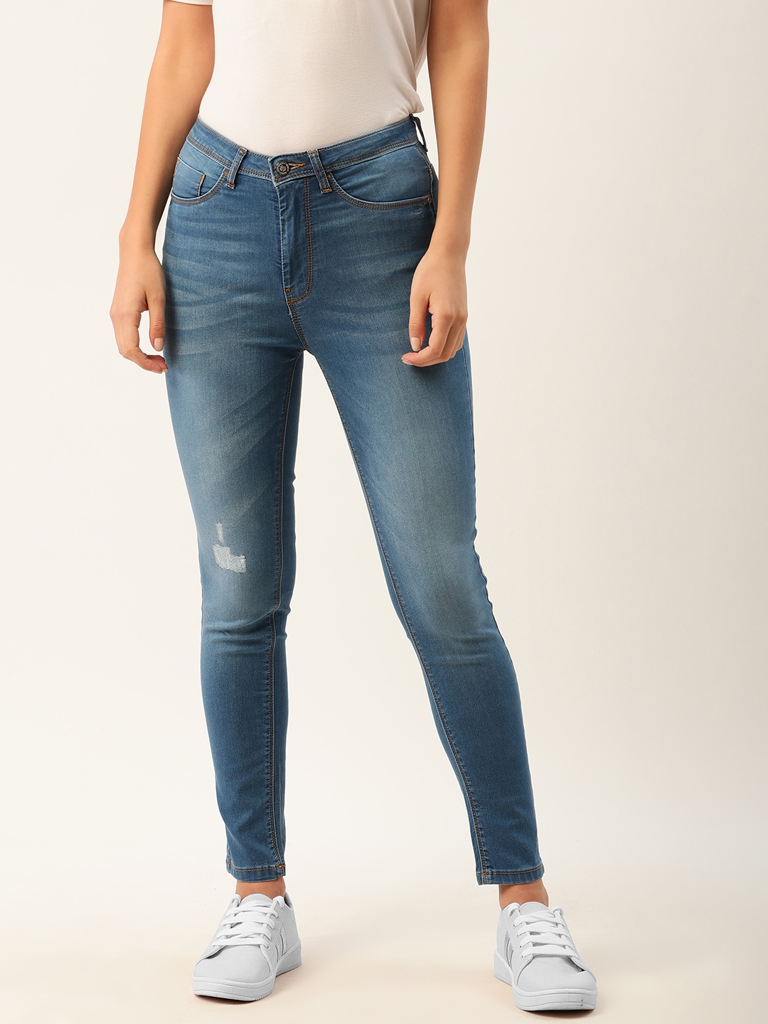 Flying Machine Women Blue Betty Fit High-Rise Mildly Distress Light Fade Stretchable Jeans
Flying Machine Women Blue Betty Fit High-Rise Mildly Distress Light Fade Stretchable Jeans