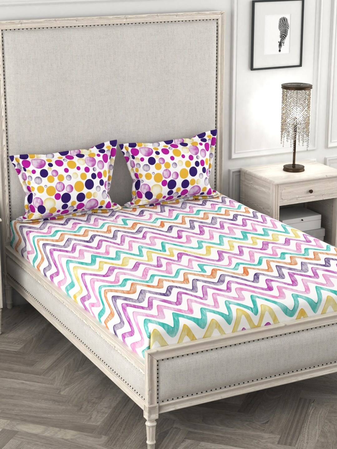 URBAN SPACE White & Purple Geometric 120 TC Cotton 1 Queen Bedsheet with 2 Pillow Covers
URBAN SPACE White & Purple Geometric 120 TC Cotton 1 Queen Bedsheet with 2 Pillow Covers