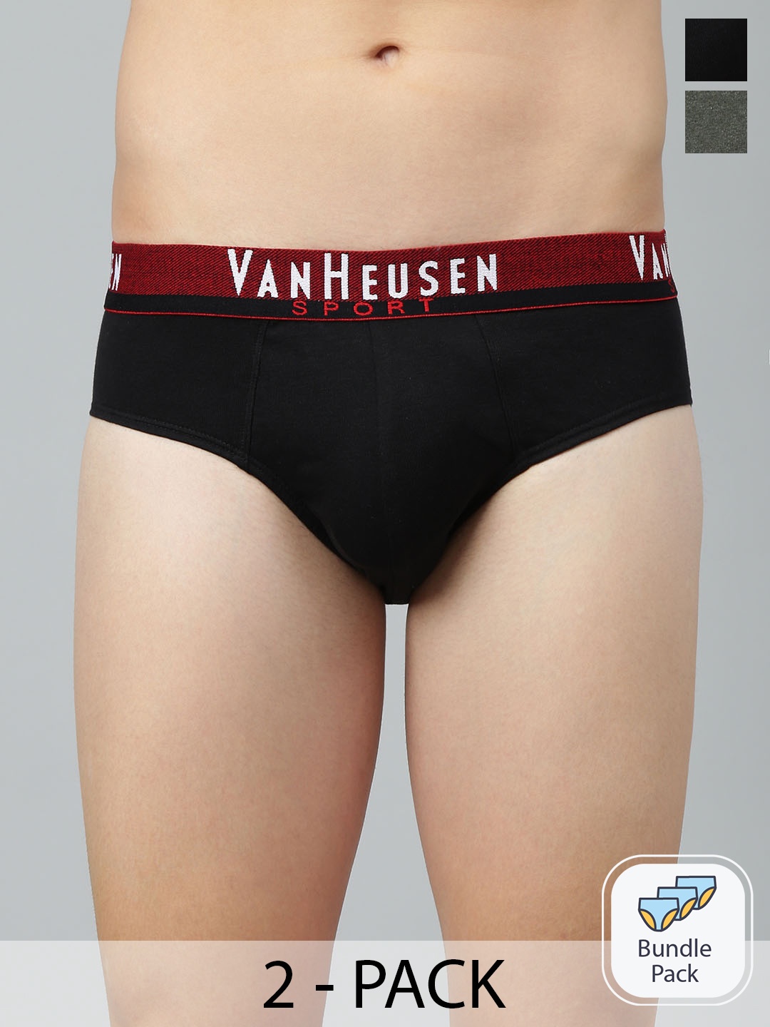 Van Heusen Sport Men Pack of 2 Solid Plush Back Elasticized Ultra Soft Briefs 70001, Black
Van Heusen Sport Men Pack of 2 Solid Plush Back Elasticized Ultra Soft Briefs 70001, Black