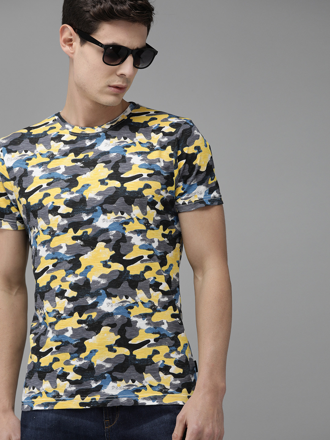 Pepe Jeans Men Yellow Grey Pure Cotton Camouflage Print Round Neck Pure Cotton T-shirt
Pepe Jeans Men Yellow Grey Pure Cotton Camouflage Print Round Neck Pure Cotton T-shirt