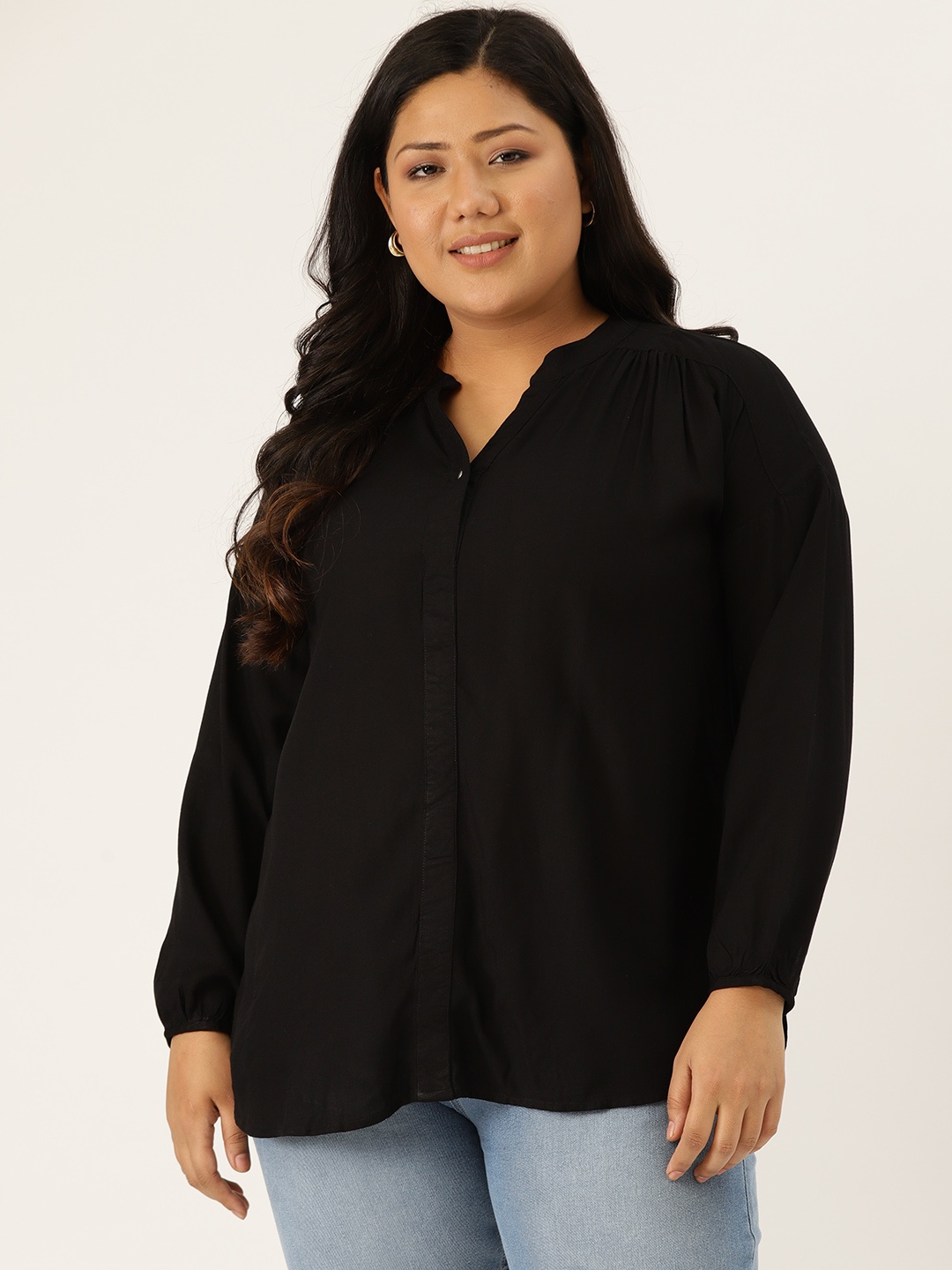 Revolution Women Black Solid Plus Size Smocked Back High Low Top with Pleated Detail
Revolution Women Black Solid Plus Size Smocked Back High Low Top with Pleated Detail
