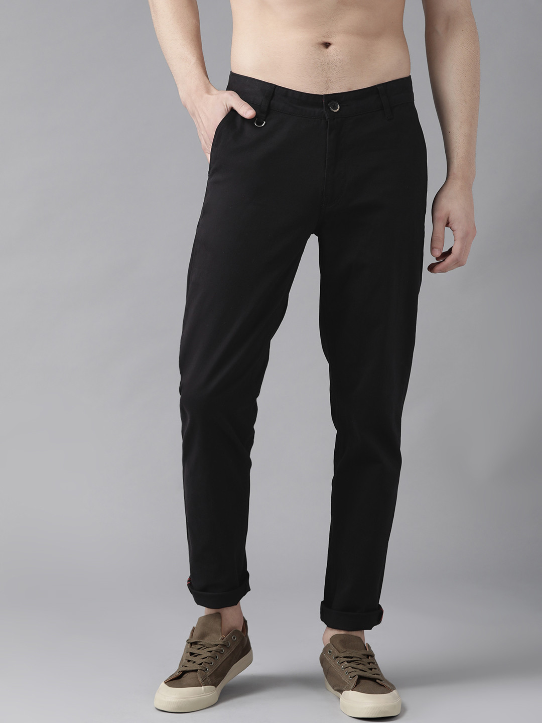 Roadster Men Black Slim Fit Solid Chinos
Roadster Men Black Slim Fit Solid Chinos