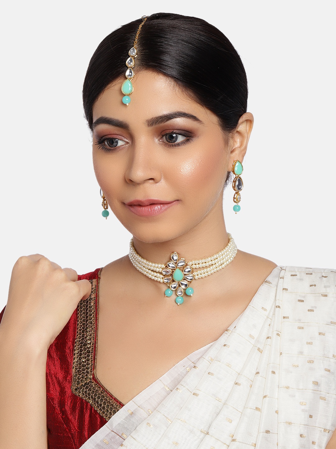 Zaveri Pearls Gold-Plated & White Kundan & Pearls Studded Multistrand Choker Jewellery Set
Zaveri Pearls Gold-Plated & White Kundan & Pearls Studded Multistrand Choker Jewellery Set