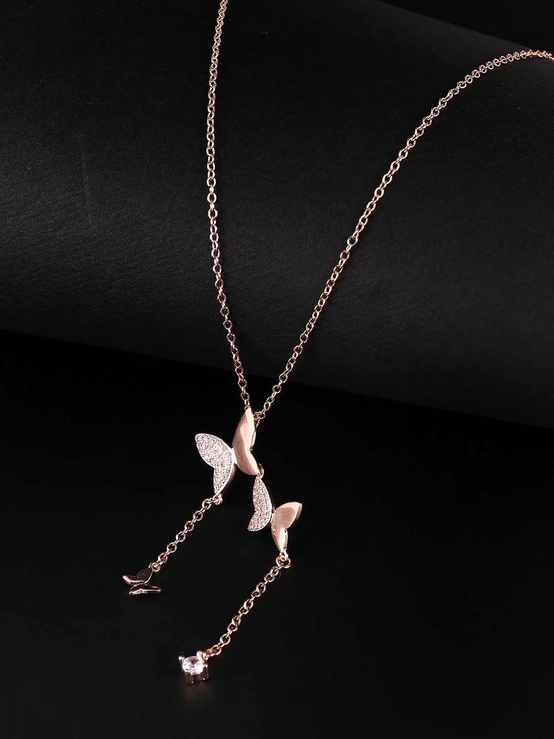 Yellow Chimes Rose Gold-Plated & White CZ-Studded Butterfly Drop Charm Pendant with Chain
Yellow Chimes Rose Gold-Plated & White CZ-Studded Butterfly Drop Charm Pendant with Chain