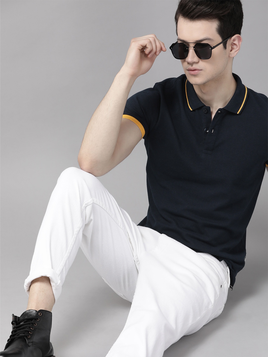 Roadster Men Navy Blue Solid Polo Collar T-shirt